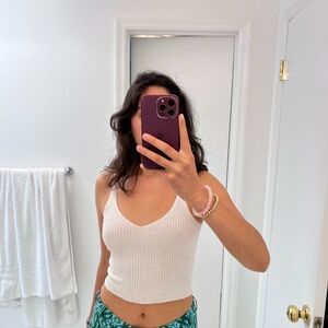 White ribbed cropped tank top.